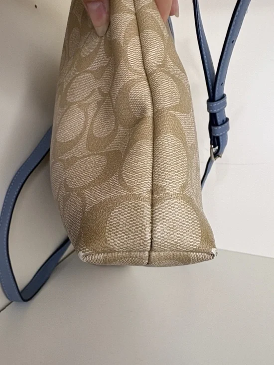 COACH Khaki Signature Crossbody and Wallet with Light Blue Trim - Picture 6 of 15